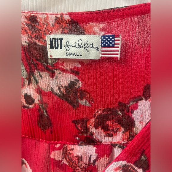 Kut From The Kloth Floral Surplice Roll Tab Sleeve Blouse Women Size Large - Picture 5 of 7
